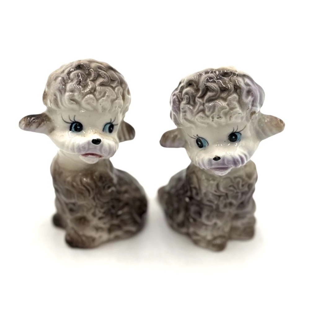 Vintage Lamb Salt Pepper Shaker Set Ceramic Cute Kitsch Retro Gray White Pair